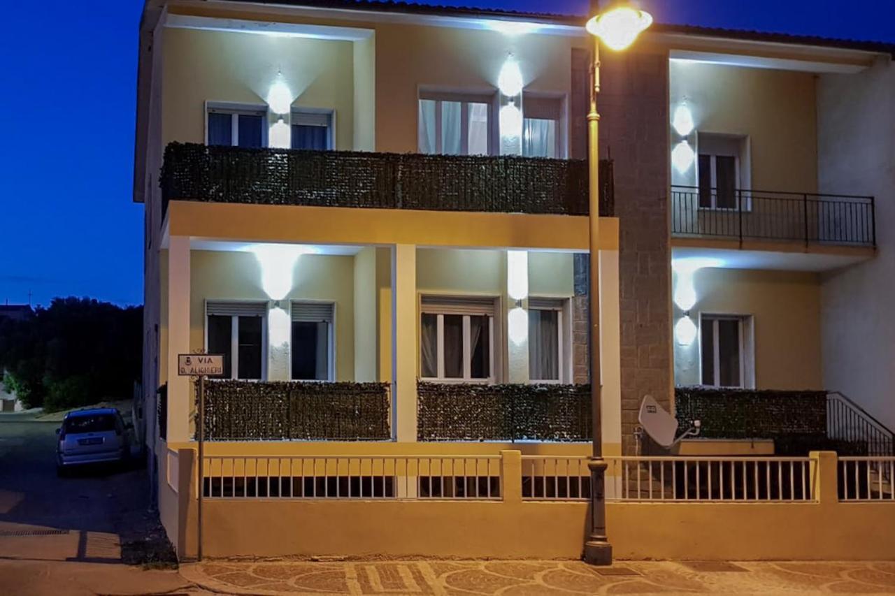 La Smeralda - Boutique Rooms And Breakfast Golfo Aranci Exterior foto